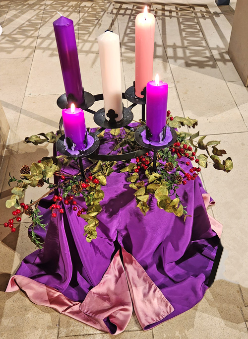 1223 UK S7 Advent wreath